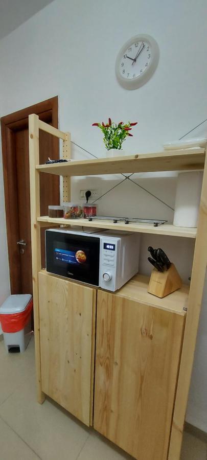 Adi'S Apartment - Тиверіада Екстер'єр фото